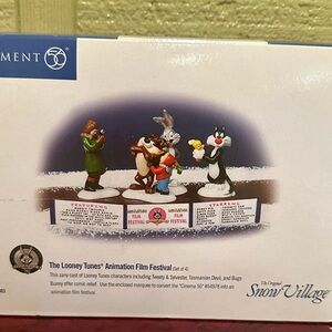 Department 56 The Looney Tunes Animation Film Festival (#56.54983)-NEW, SEALED